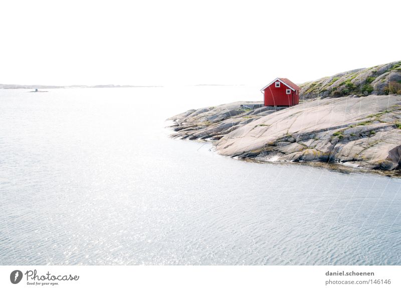 Schweden 2 Haus Hütte Meer See Skandinavien Himmel Wetter ruhig Erholung Ferien & Urlaub & Reisen Reisefotografie Sommer Holz rot blau Gebäude Ferienhaus Wasser