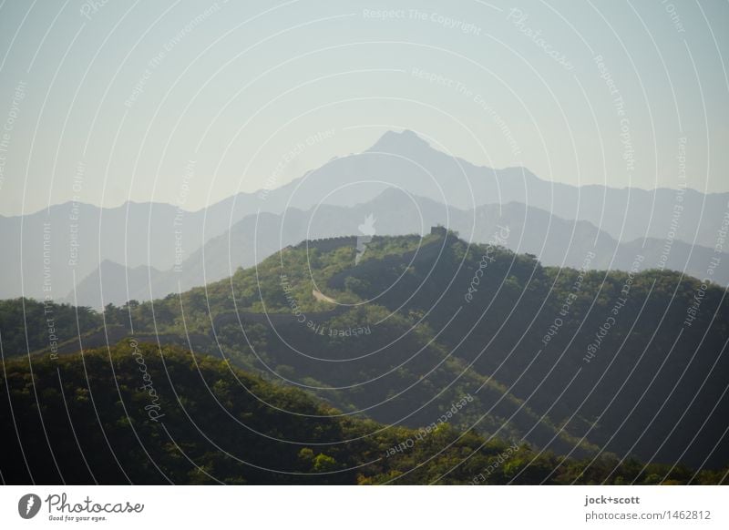 Landstriche Ferne Weltkulturerbe Wolkenloser Himmel Schönes Wetter Berge u. Gebirge Sehenswürdigkeit Chinesische Mauer oben Stimmung Idylle Inspiration