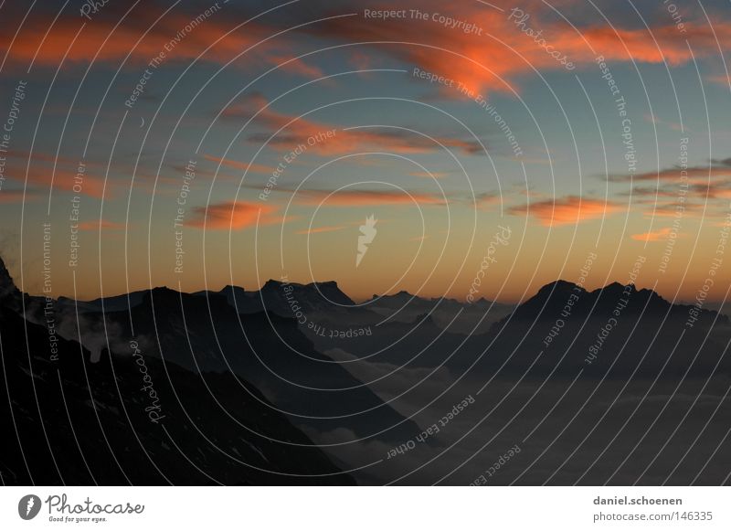 ich habe da noch eins Himmel Sonne Farbe Sonnenuntergang Cirrus Licht Alpen Berge u. Gebirge Schweiz Berner Oberland wandern Bergsteigen Freizeit & Hobby