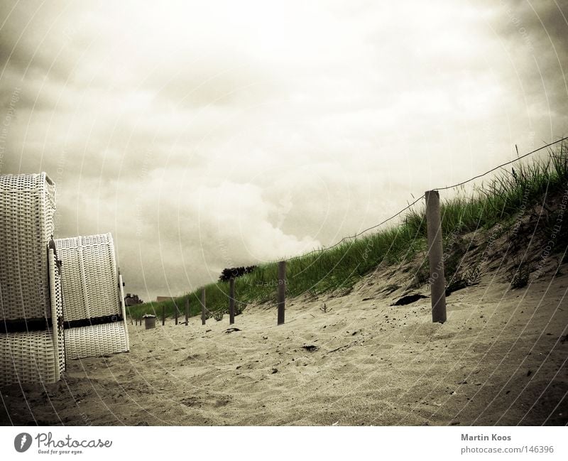 strandrand Erholung Ferien & Urlaub & Reisen Strand Meer Sand Wolken Herbst Wetter schlechtes Wetter Unwetter Sturm Gewitter Gras Dünengras Ostsee Angst