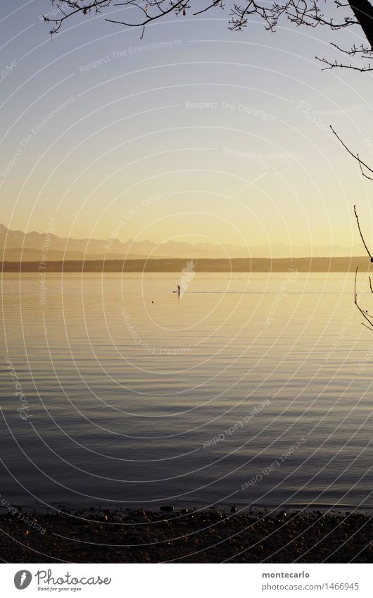 aus der zeit gefallen | fortbewegung Mensch maskulin 1 Umwelt Natur Landschaft Urelemente Luft Wasser Himmel Wolkenloser Himmel Horizont Herbst Klima