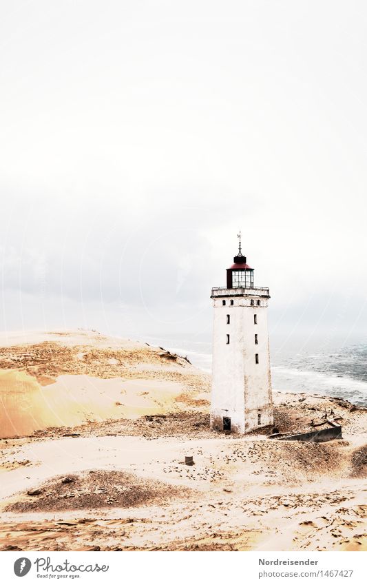 Rubjerg Knude Fyr Ferien & Urlaub & Reisen Tourismus Meer Urelemente Küste Nordsee Menschenleer Ruine Leuchtturm Bauwerk Gebäude Architektur Sehenswürdigkeit