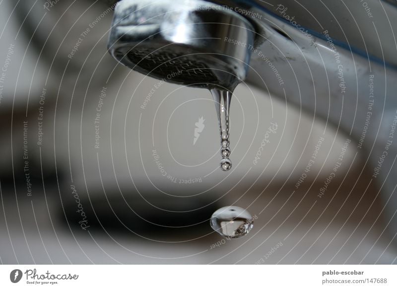 Folgt mir Kinder! Wasser Bad Strahlung Wassertropfen Tropfsteine Wasserhahn