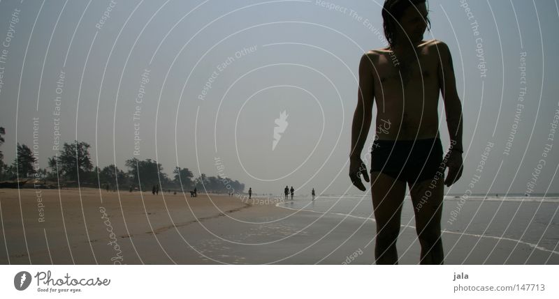 die zeit vergessen Einsamkeit Mann Horizont Ferne Panorama (Aussicht) Wasser Meer Strand Palme Sommer Ferien & Urlaub & Reisen ruhig Frieden Reisefotografie