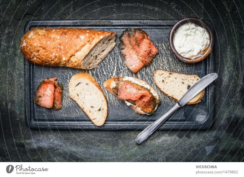 Sandwiches mit Lachs, Ricotta und Baguette Lebensmittel Fisch Käse Brot Ernährung Frühstück Mittagessen Büffet Brunch Bioprodukte Vegetarische Ernährung Diät