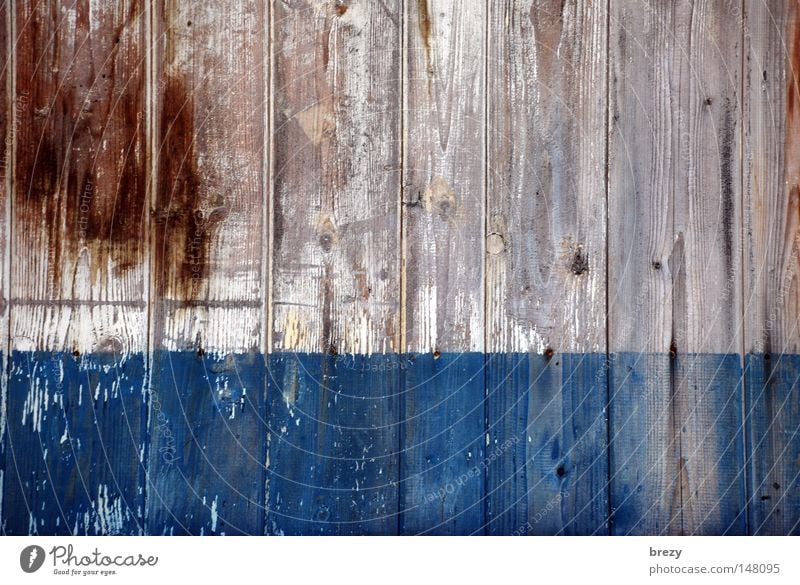 Vom Fenster meines Hauses aus... Holz Wand Plakatwand Zaun Holzbrett Detailaufnahme Farbe blau