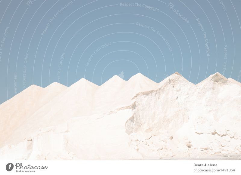 kaputt | Abbau der Salzberge wegen Eigenbedarf Kochsalz Gesunde Ernährung Natur Landschaft Urelemente Schönes Wetter Küste Saline Essen ästhetisch