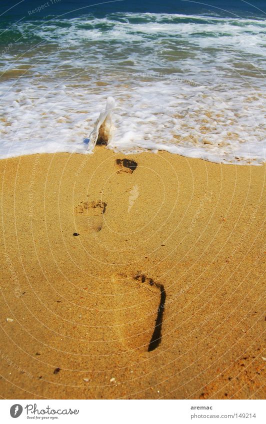 Auf und davon Fußspur Hintergrundbild Strand schön Küste Ferien & Urlaub & Reisen heiß Landschaft Natur Meer Sand Jahreszeiten Sommer Tourismus Wellen Spielen