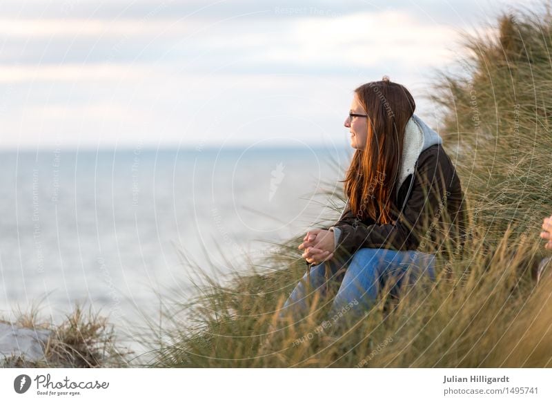 bald Lifestyle elegant Stil schön Haare & Frisuren Ferien & Urlaub & Reisen Sommer Strand Meer Mensch feminin Junge Frau Jugendliche 1 18-30 Jahre Erwachsene