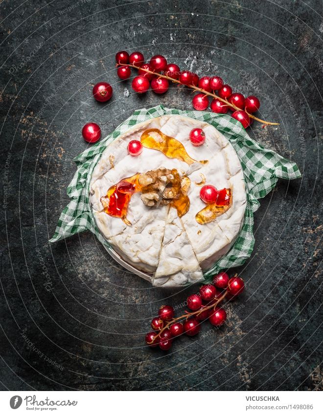 Camembert Käse und Beeren Lebensmittel Frucht Marmelade Ernährung Frühstück Abendessen Festessen Bioprodukte Stil Tisch weich gelb Design camembert