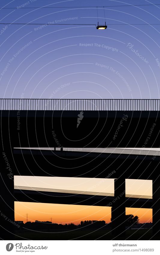 Brücke Ferien & Urlaub & Reisen Tourismus Städtereise Sommer Wirtschaft Güterverkehr & Logistik Umwelt Sonnenaufgang Sonnenuntergang Düsseldorf Deutschland