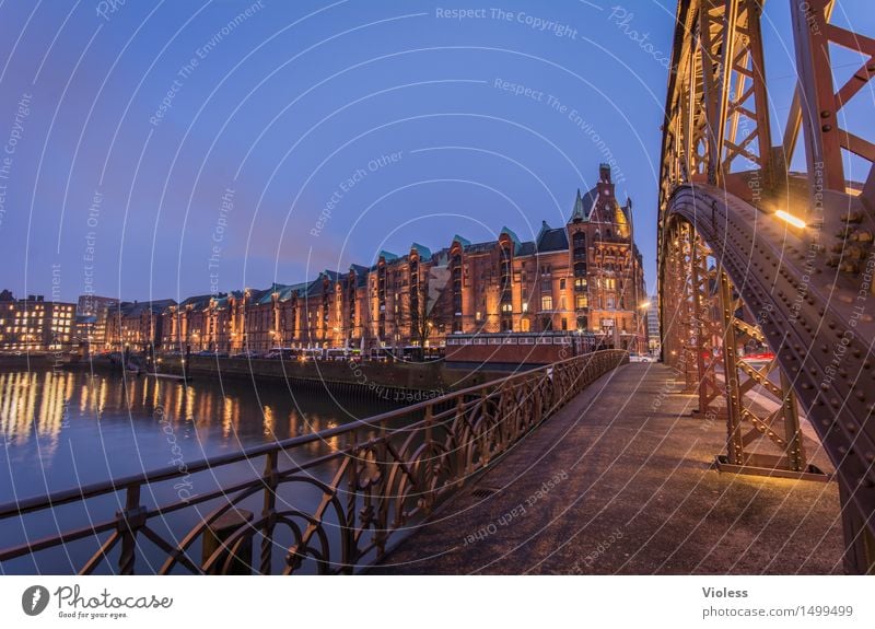 Über diese Brücke..... Brooksfleet Hamburg Alte Speicherstadt Hafen Nacht Langzeitbelichtung Licht Altstadt Kehrwieder Zollkanal