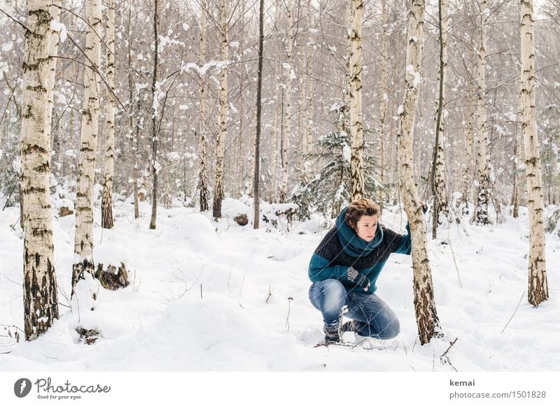 Spending my time with trees (III) Lifestyle Stil Freizeit & Hobby Abenteuer Freiheit Mensch feminin Frau Erwachsene Leben 1 30-45 Jahre Umwelt Natur Winter Eis