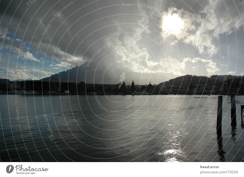 wetterspiele Luzern Vierwaldstätter See Wassertropfen Europa Regen Sonne Wetterumbruch