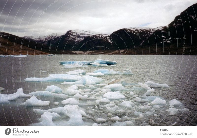 Gletscherabbruch Strand Meer Wellen Kunst Umwelt Natur Landschaft Urelemente Wasser Himmel Wolken Klima Wetter schlechtes Wetter Eis Frost Felsen