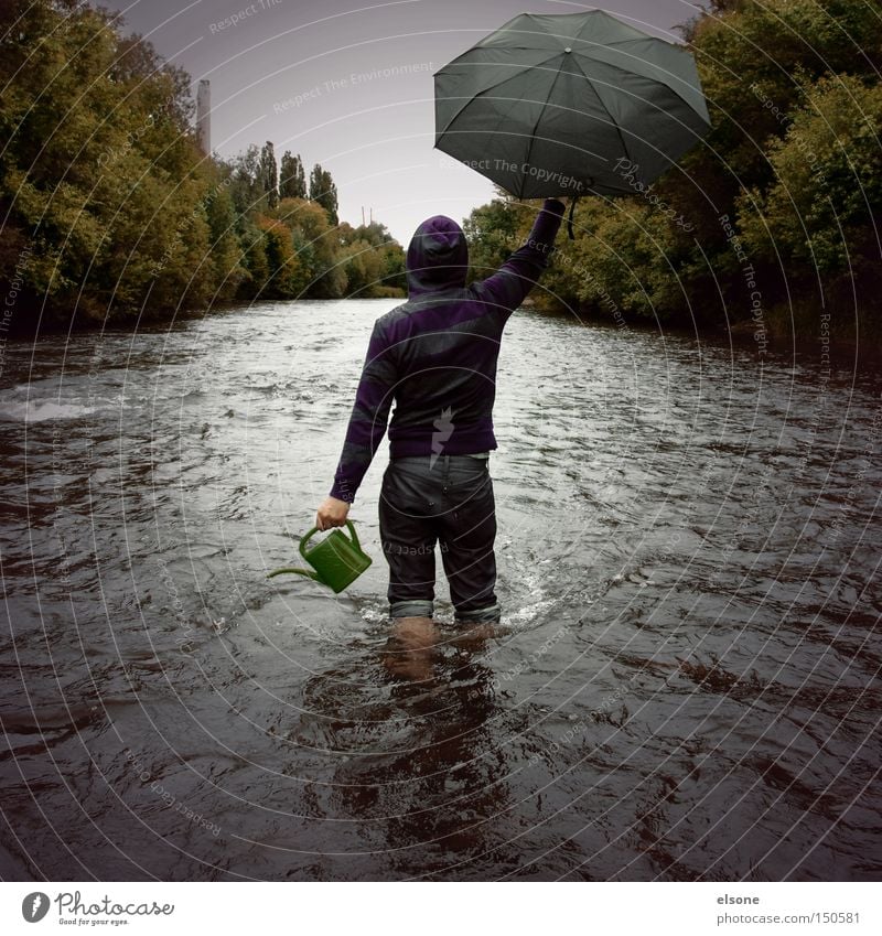 HERBSTWANDERUNG Herbst Regen Wasser Natur Abenteuer Umwelt grün Revolution Gießkanne Wald Fluss Mensch Hochwasser Sturmfront schlechtes Wetter Monsun Bach