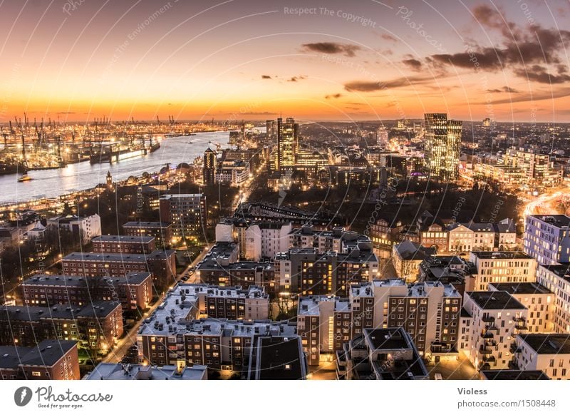 Hamburg meine Perle Sonnenuntergang Sonnenaufgang Wolken Himmel Kitsch Architektur Hafen Hochhaus Hafenstadt leuchten Schifffahrt Sehenswürdigkeit maritim Licht