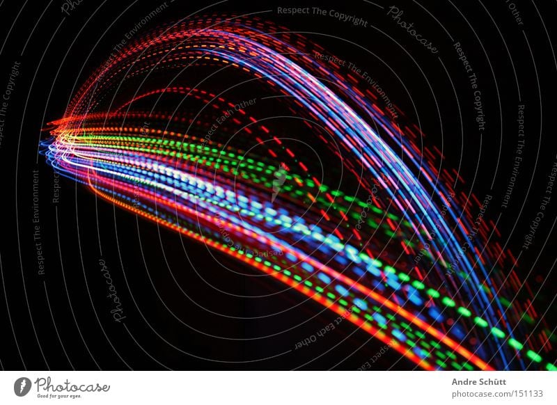 traces I blau grün rot schwarz Licht Langzeitbelichtung Spuren Leuchtspur Kurve Farbe orange Andre Schütt anpixel