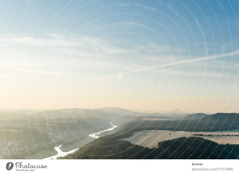 Silbernes Band Abenteuer Ferne Freiheit Umwelt Natur Landschaft Luft Himmel Wolken Sonnenaufgang Sonnenuntergang Sonnenlicht Sommer Schönes Wetter Feld Wald