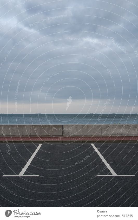 Amrum / Parkplatz Natur Landschaft Urelemente Himmel Wolken Gewitterwolken Horizont Küste Insel ignorant Hafen Mauer Beton Wasser Meer Nordsee leer Farbfoto