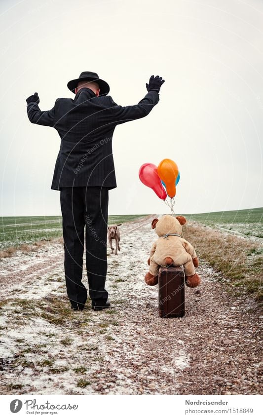 Ankunft.... Ruhestand Feierabend Mensch Mann Erwachsene Leben Landschaft Winter Feld Straße Wege & Pfade Anzug Hut Tier Hund Teddybär Stofftiere Luftballon