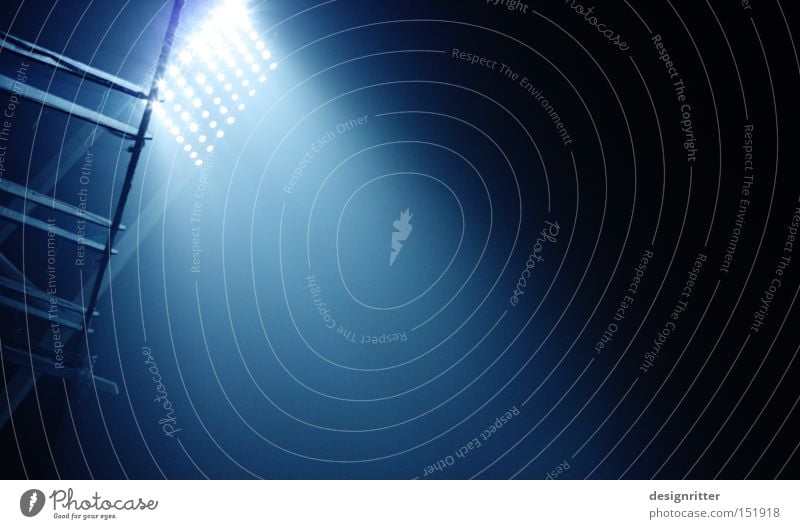 Bei Werder zu Hause Licht Lampe Lichtschein Beleuchtung Stadion Spielen Erfolg Verlierer Fan Ballsport Scheinwerfer Heimspiel Werder Havel