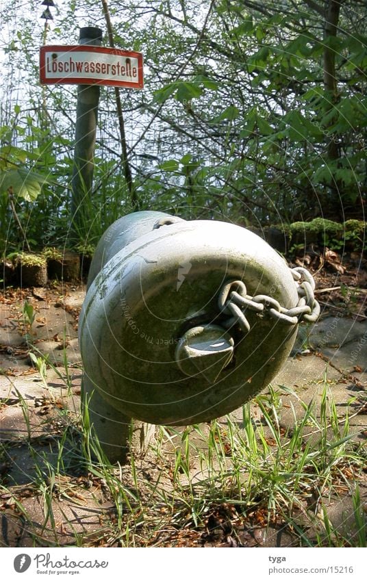 löschwasserstelle #2 Schilder & Markierungen totale schärfe Perspektive