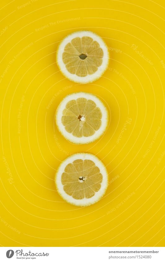 Schmutziger Zitronen-Dreier Kunst Kunstwerk ästhetisch zitronengelb Zitronenschale Zitronenscheibe Design gestalten Reihe 3 Erkältung Vitamin C Farbfoto