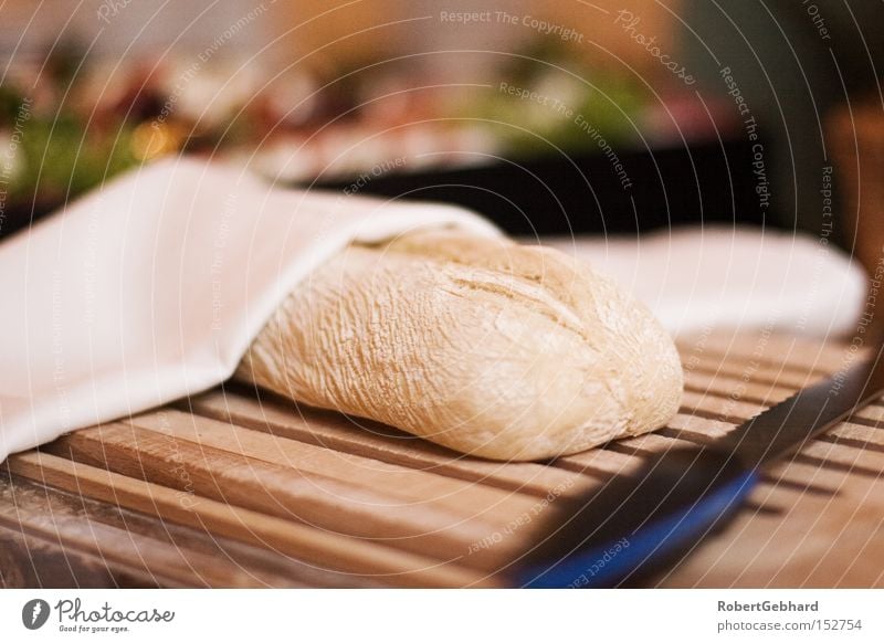 Brotzeit Messer Schneidebrett Vesper Serviette Holz Büffet geschnitten Scheibe frisch Backwaren Ernährung gebacken ciabatta