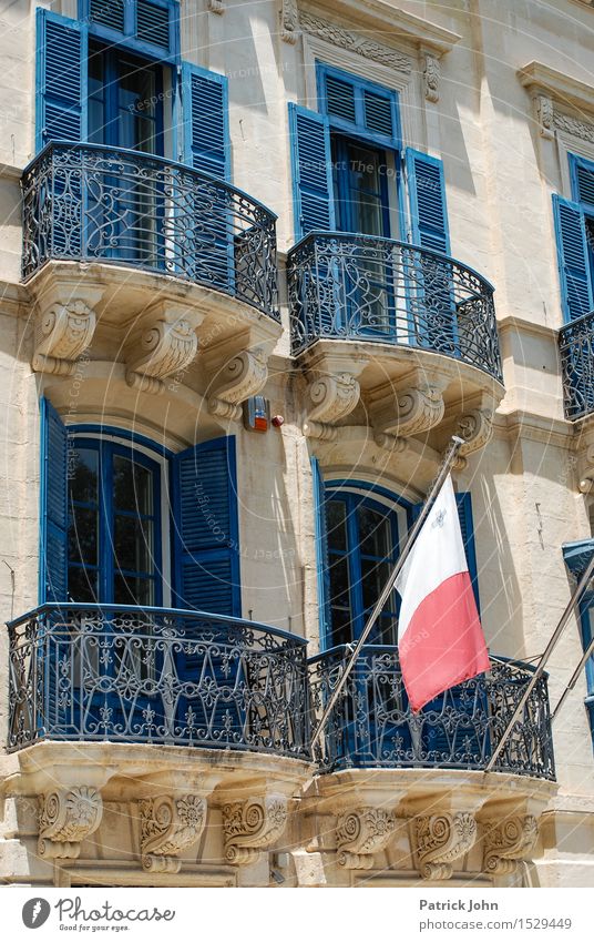 Valetta - Malta - Ferien & Urlaub & Reisen Tourismus Ausflug Ferne Sightseeing Städtereise Kreuzfahrt Sommerurlaub Sonne Insel Traumhaus Architektur Europa