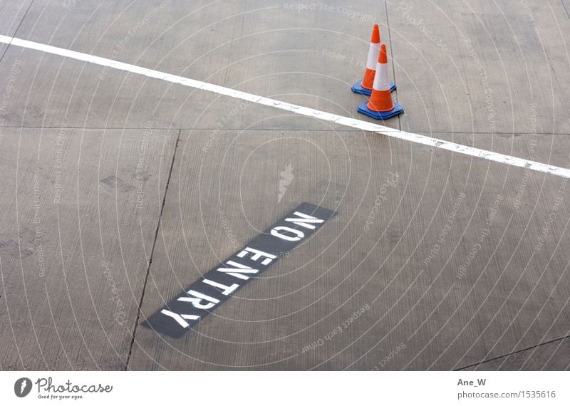 Kein Einlass Verkehrsmittel Öffentlicher Personennahverkehr Güterverkehr & Logistik Flughafen Flugplatz Mast Beton Kunststoff Zeichen Hinweisschild Warnschild