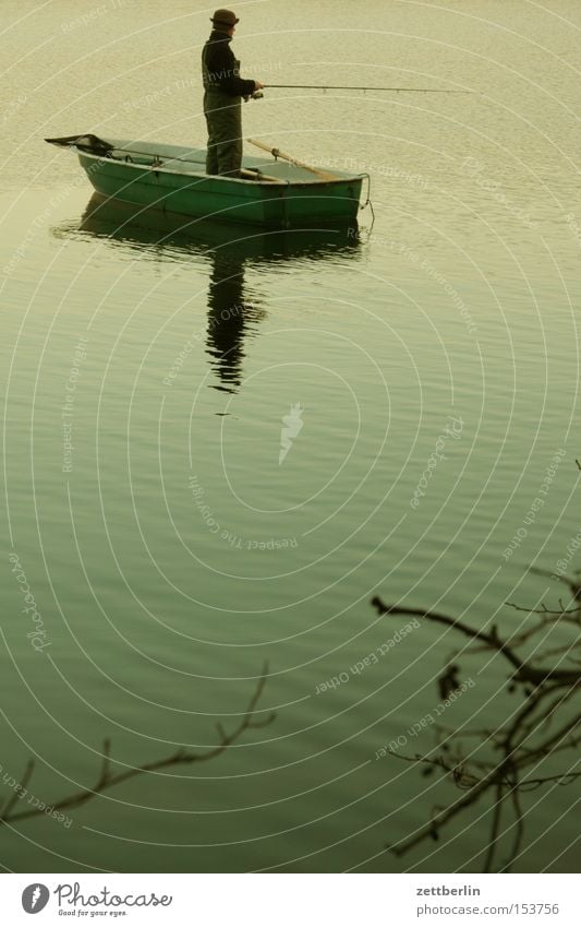 Angel Angelrute Angler Fischer See Wasser Wasserfahrzeug Ast Baum Gewässer Freizeit & Hobby Mann silvesterkarpfen