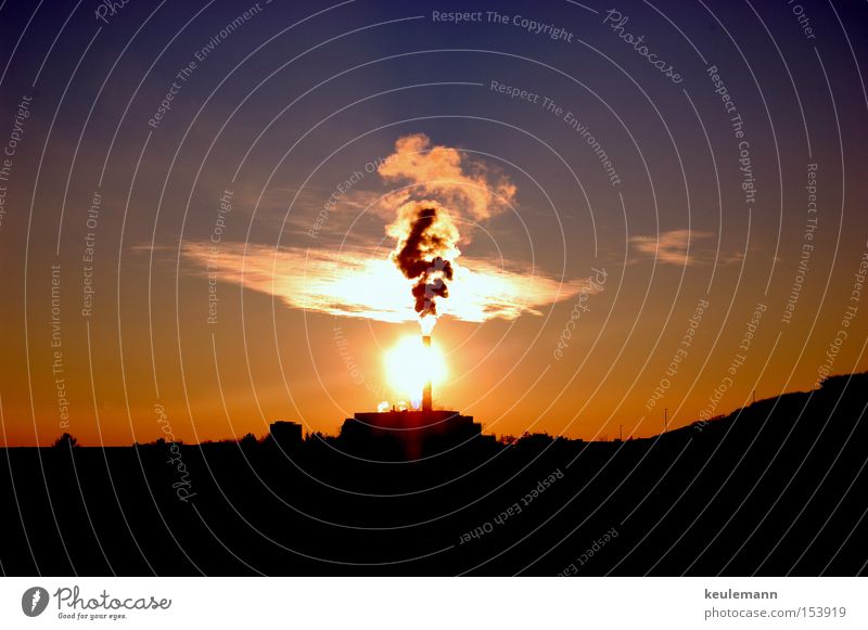 Der letzte Tag Rauchwolke Sonnenuntergang dunkel Wolken kalt Licht Panorama (Aussicht) Wärme unruhig groß