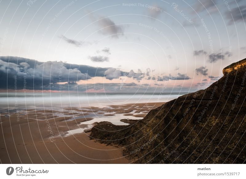 der Tag geht Umwelt Landschaft Sand Wasser Himmel Wolken Horizont Sommer Wetter Schönes Wetter Felsen Wellen Küste Strand Meer frei Wärme blau braun gelb rosa