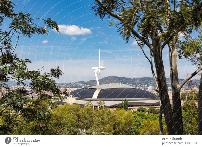 Olympiastadion Barcelona Lifestyle Ferien & Urlaub & Reisen Tourismus Ferne Sommer Sommerurlaub Berge u. Gebirge Stadion Natur Landschaft Himmel Schönes Wetter