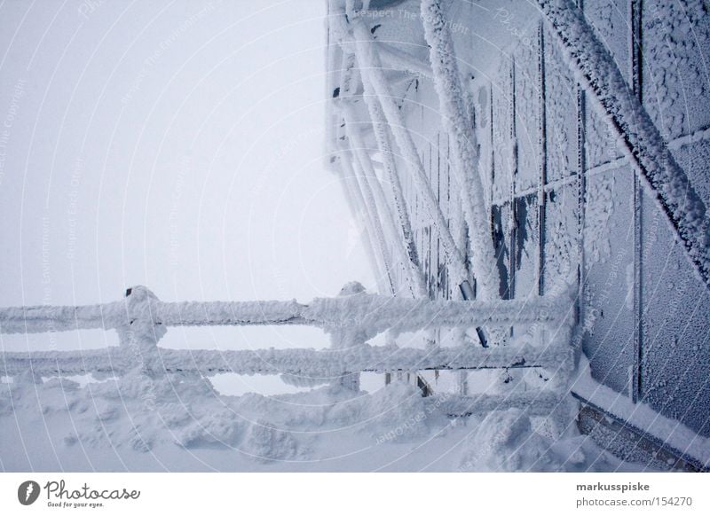 endstation zehnerkarbahn Berge u. Gebirge alpin Österreich Ziel Schnee Eis obertauern Bergstation Menschenleer Schneedecke kalt Frost Skistation Station