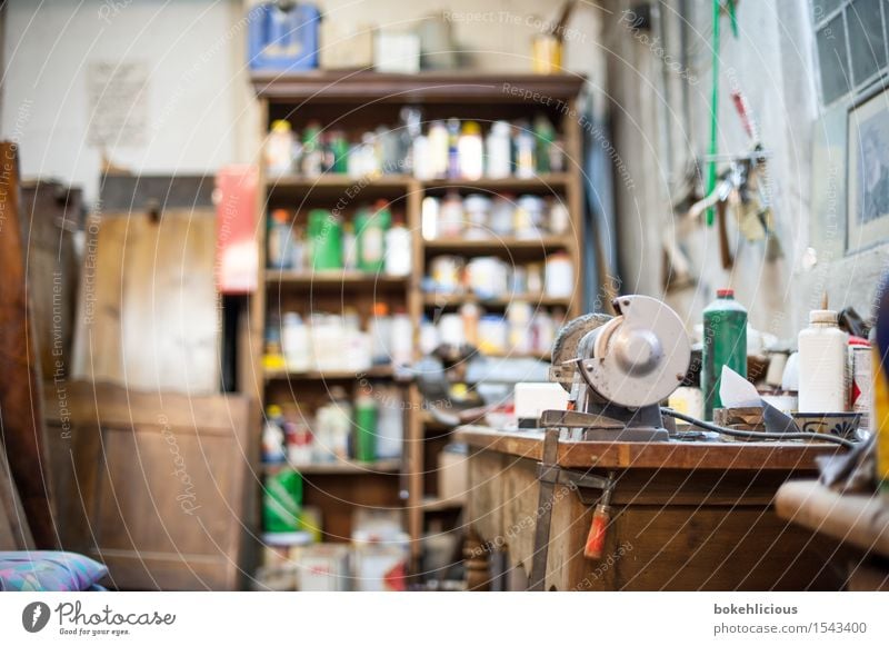 Handwerk V Freizeit & Hobby Handarbeit Wohnung Hausbau Renovieren Raum Keller Arbeit & Erwerbstätigkeit Handwerker Werkzeug warten Werkstatt Schrank Schließfach