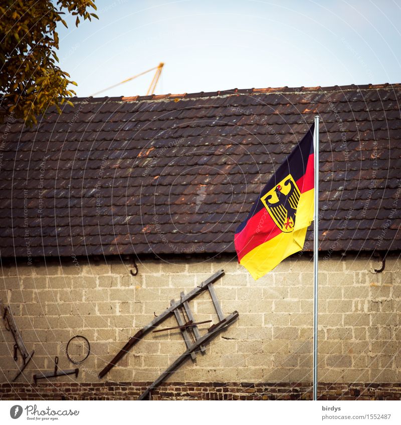 dorfdeutsch Wolkenloser Himmel Baum Deutschland Deutsche Flagge Dorf Haus Gebäude Mauer Wand Dach Dekoration & Verzierung Zeichen Bundesadler Fahne leuchten alt