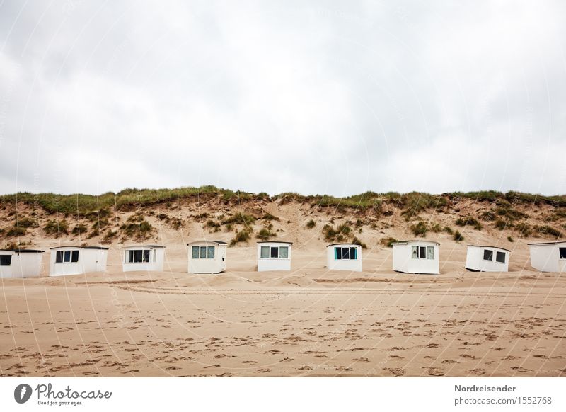 Badehäuschen Ferien & Urlaub & Reisen Tourismus Sommerurlaub Strand Meer Natur Landschaft Sand Himmel Wolken Frühling schlechtes Wetter Regen Nordsee Hütte