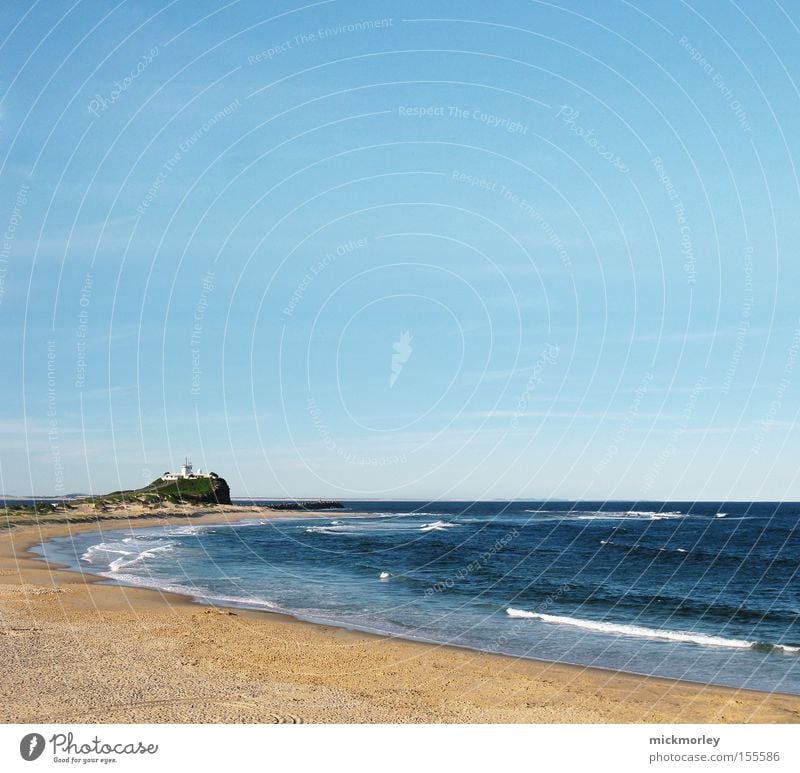 Immer nie am Meer Turm Leuchtturm Rauschen Wellen Surfer Strand Wärme heiß Sand See Himmel Ferne Horizont Sommer