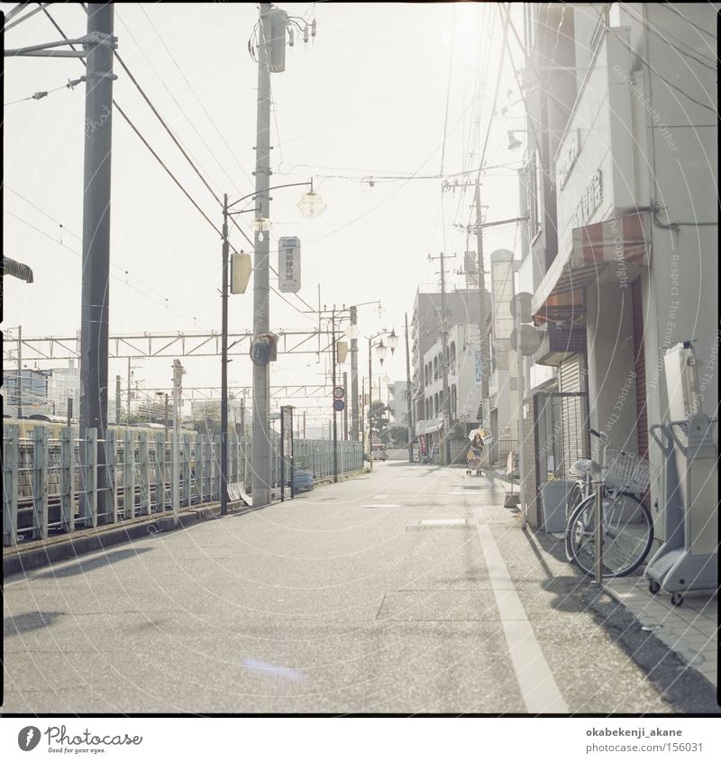 qururi Luft Stimmungsbild Lichterscheinung Lichteffekt Straße Japan Tokyo Quadrat Studium Schererei