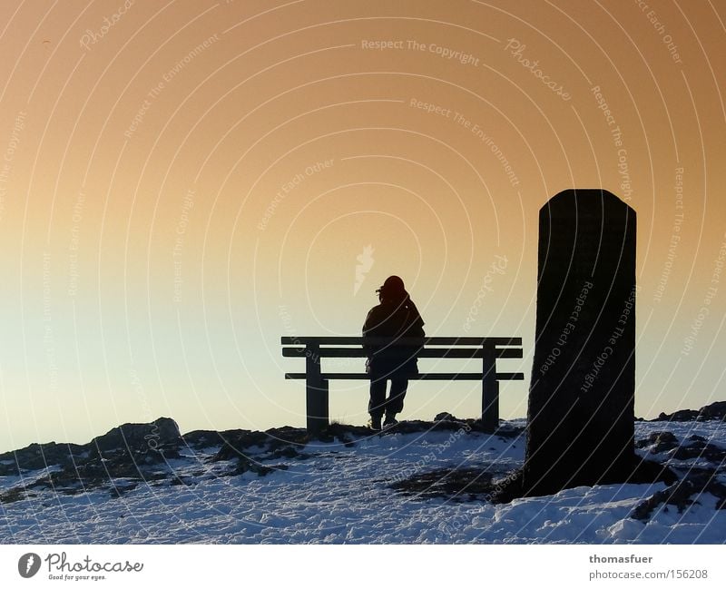 WegGedanken Bank erinnern Denkmal Sonnenuntergang Pause Hoffnung vergessen zuletzt Müdigkeit Sehnsucht Abschied weitergeben weiterkommen wohin Trauer