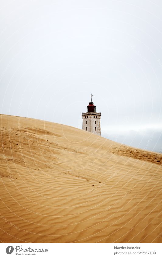 Rubjerg Knude Fyr Ferien & Urlaub & Reisen Tourismus Meer Sand Himmel Wind Küste Nordsee Fischerdorf Leuchtturm Bauwerk Gebäude Architektur Schifffahrt maritim