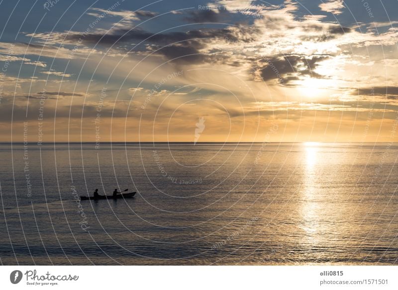 Kayak fahren bei Sonnenaufgang in Abel Tasman National Park Erholung Ferien & Urlaub & Reisen Tourismus Meer Sport Natur Himmel Wasserfahrzeug Aktion