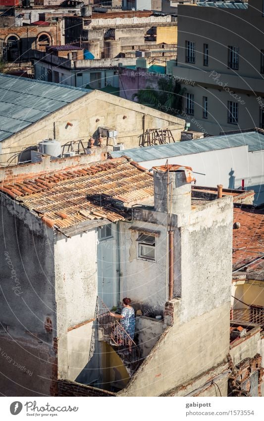 Einblick Ferien & Urlaub & Reisen Tourismus Abenteuer Ferne Freiheit Städtereise Stadt Santiago de Cuba Kuba Stadtzentrum Altstadt Haus Hütte Gebäude Mauer Wand