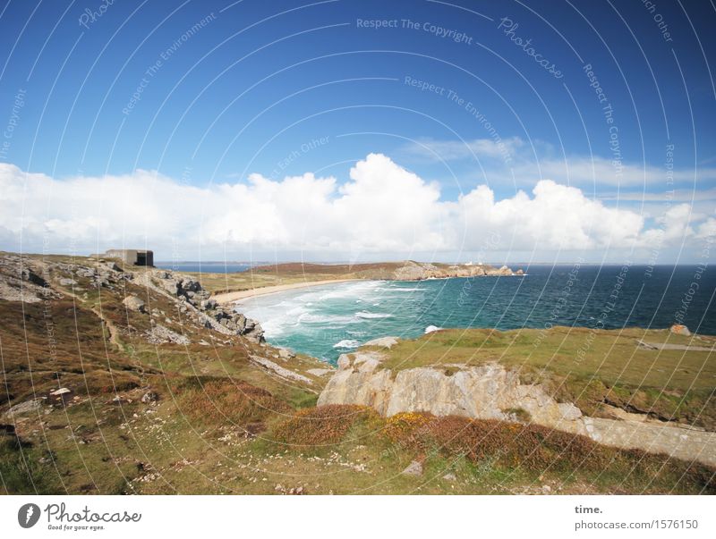 Fernweh Umwelt Natur Landschaft Himmel Wolken Herbst Schönes Wetter Moos Hügel Felsen Wellen Küste Meer maritim natürlich Kraft authentisch Leben Ausdauer