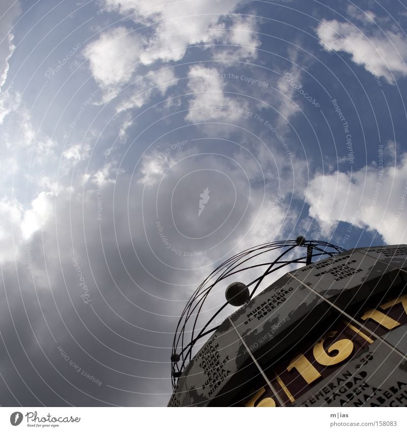 16. Berlin Weltzeituhr Alexanderplatz Zeit Uhr Wolken Himmel Ferien & Urlaub & Reisen Wahrzeichen Denkmal DDR gold Detailaufnahme