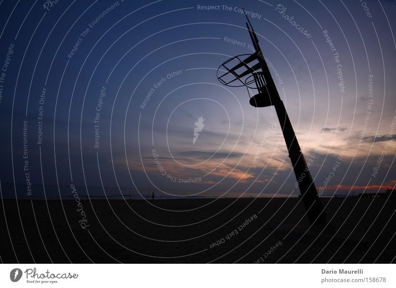 Strand Himmel Turm Uhlenflucht Wolken blau Küste