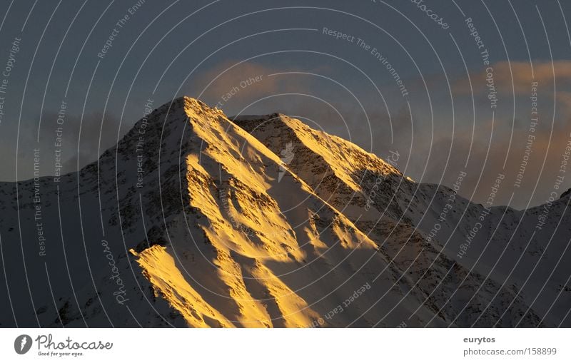 Alpenglühen Farbfoto Außenaufnahme Textfreiraum oben Morgen Morgendämmerung Schatten Kontrast Silhouette Reflexion & Spiegelung Lichterscheinung Sonnenaufgang