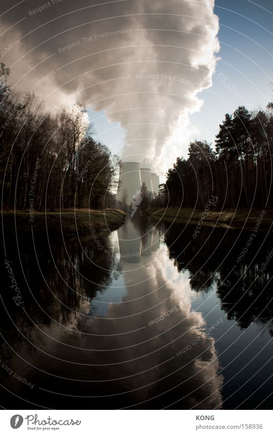 klimawandlungsmaschine Wolken Stromkraftwerke Heizkraftwerk Klima Klimawandel Elektrizität Industriefotografie Energiewirtschaft Verteiler Koloss groß Wetter